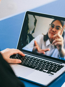 Comment Trouver un Emploi en Ligne : Guide Complet pour Réussir