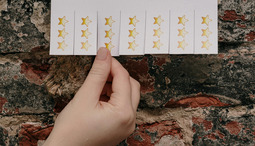 Avis en ligne : comment notre jugement est influencé par les étoiles